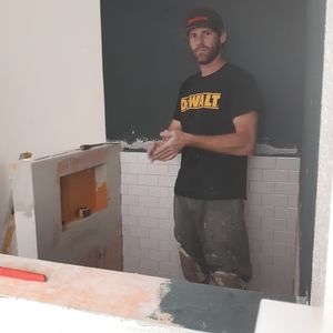 Meet your Posher, Levi